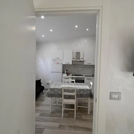Le Roche Noir 11 Apartman Catania