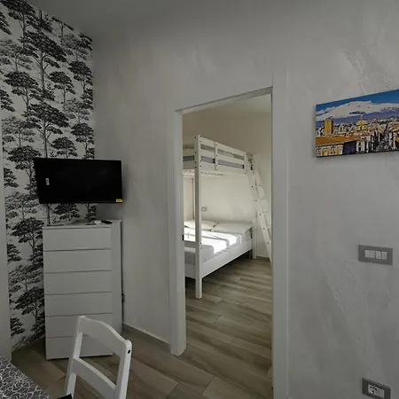 Apartman Le Roche Noir 11